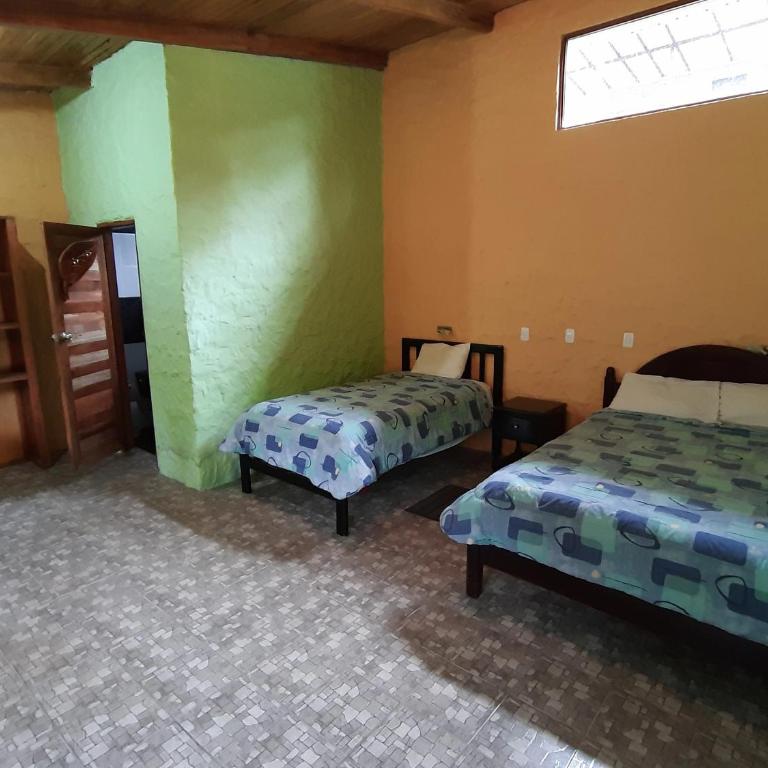 Mindo Loma bird lodge - Habitación Triple - 1