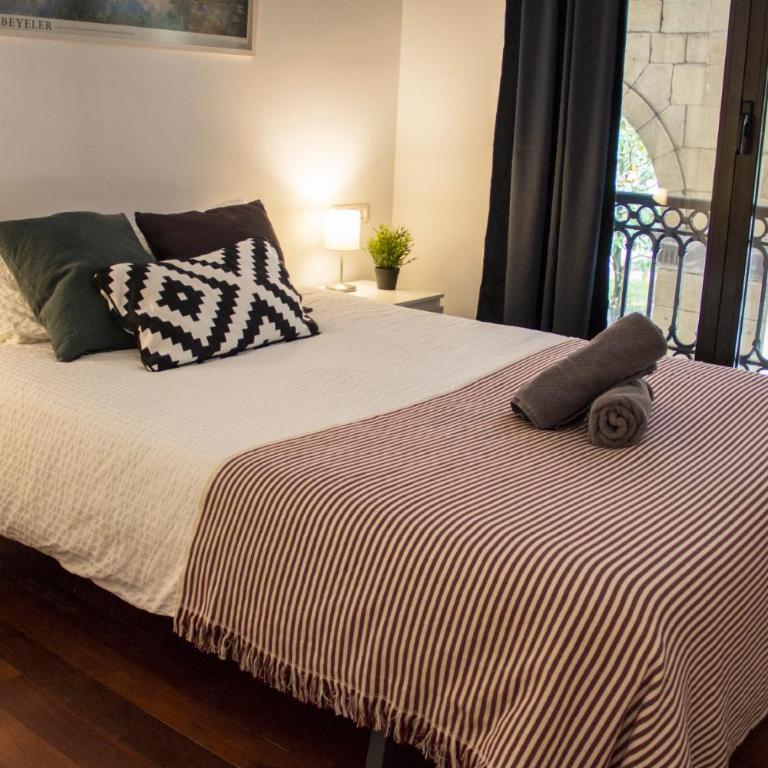 Central, Spacious and Authentic Family Apartment - Apartamento - 12