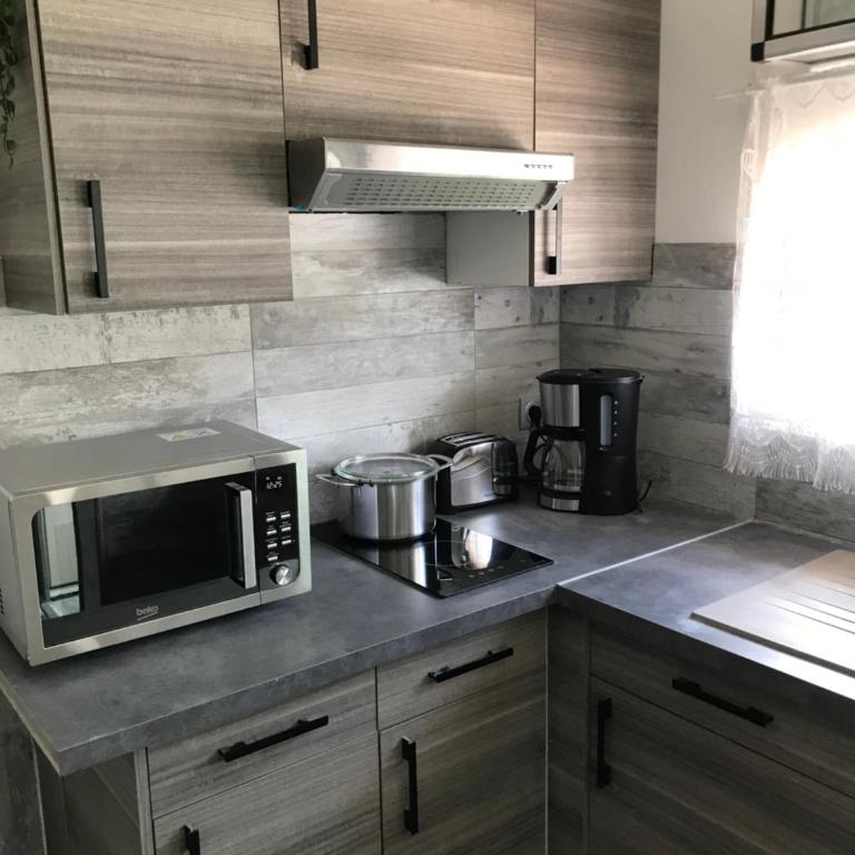 Charmant T2 au calme proche centre - One-Bedroom Apartment - 8