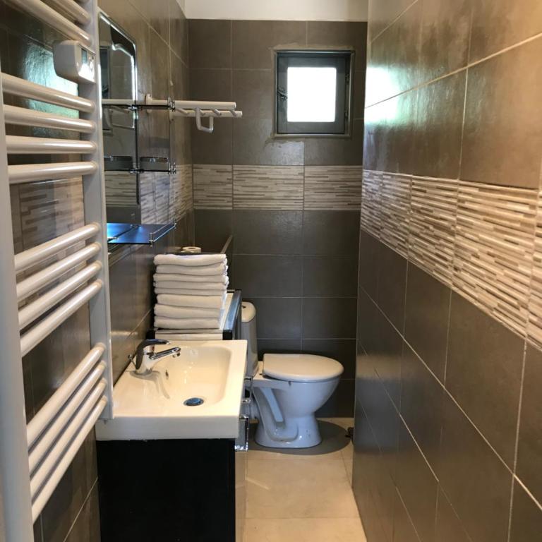 Charmant T2 au calme proche centre - One-Bedroom Apartment - 11