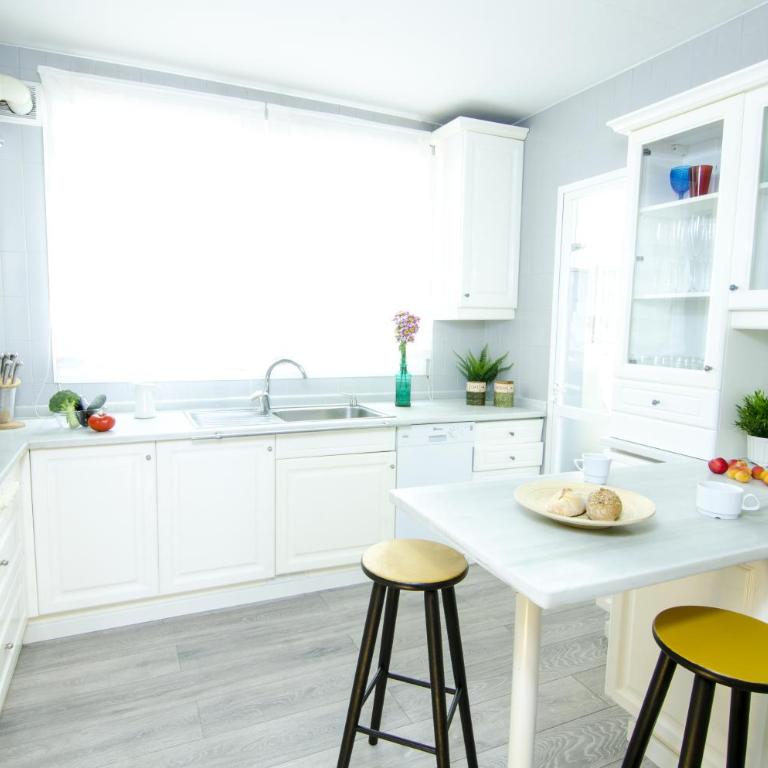 CON PARKING, LocalizacIon Sensacional - Apartamento de 3 dormitorios - 11
