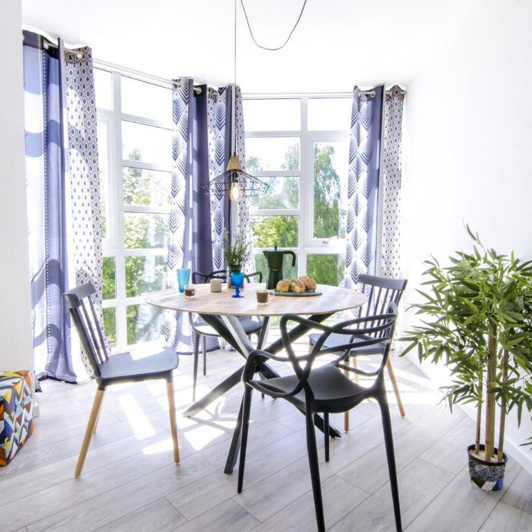 CON PARKING, LocalizacIon Sensacional - Apartamento de 3 dormitorios - 2