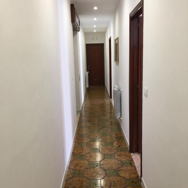 Al Chiaro Di Luna - Camera Superior Matrimoniale/Doppia con Letti Singoli con Bagno Privato - 5
