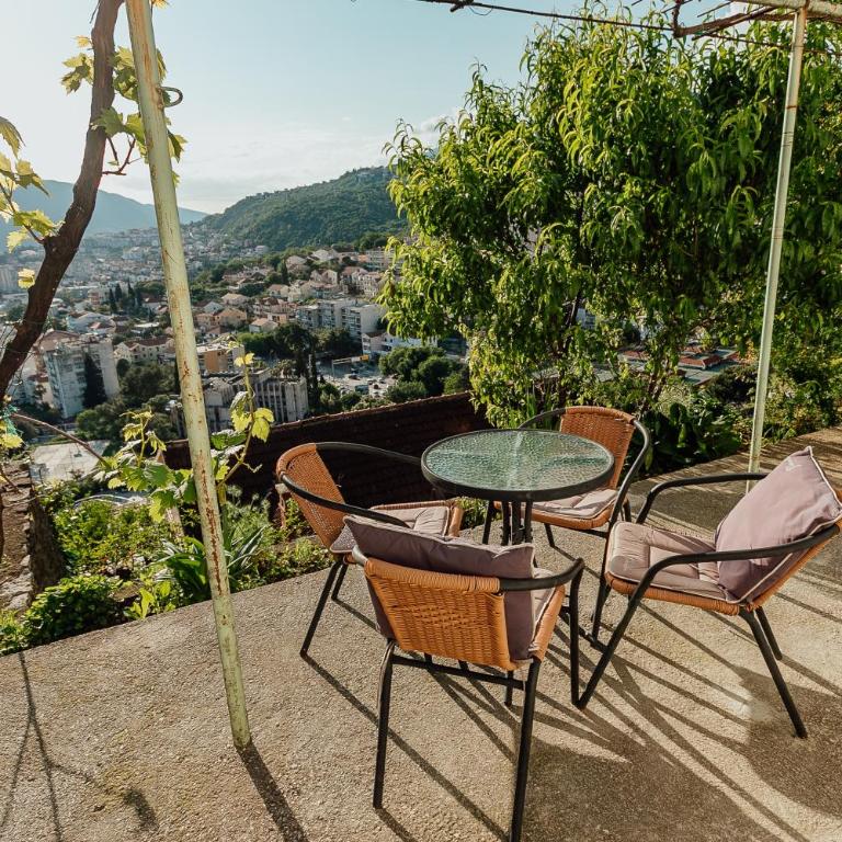 Apartmani Lovor - Apartment with Terrace - 29