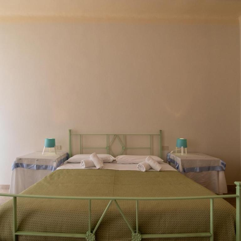 Le Violette - Camera Familiare con Bagno Privato - 8