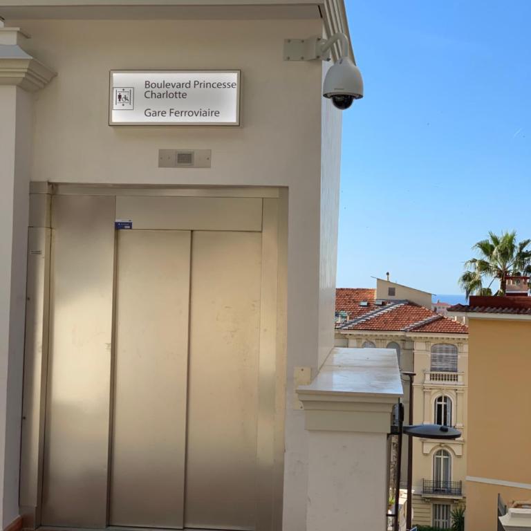 MC Apartment with Parking - Appartement avec Balcon - 42