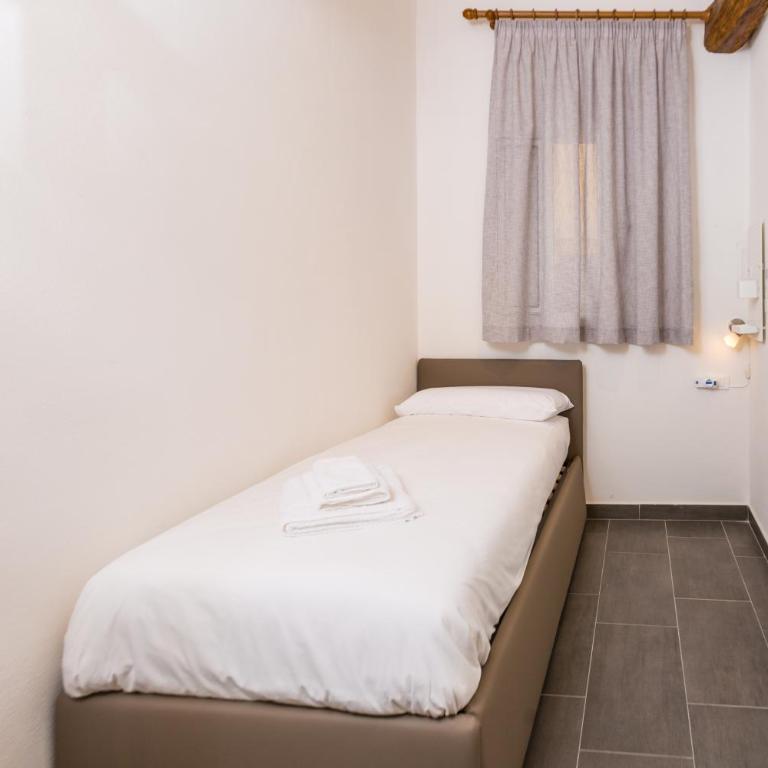 Mosina Apartments - Apartment with Terrace - 15