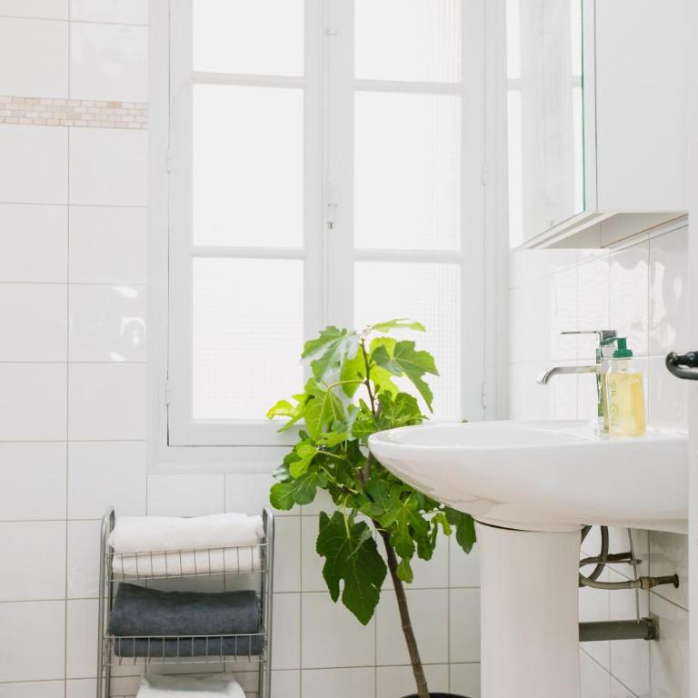 Regina's Banyuls - Spatious apartment next to the beach - Two-Bedroom Apartment - 7