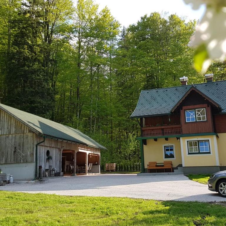 Ferienhaus Schlossblick - Chalet mit 3 Schlafzimmern - 1