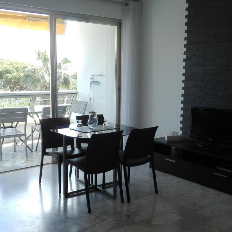 Grand studio climatisé en bord de mer avec parking sécurisé - Studio Deluxe - 4