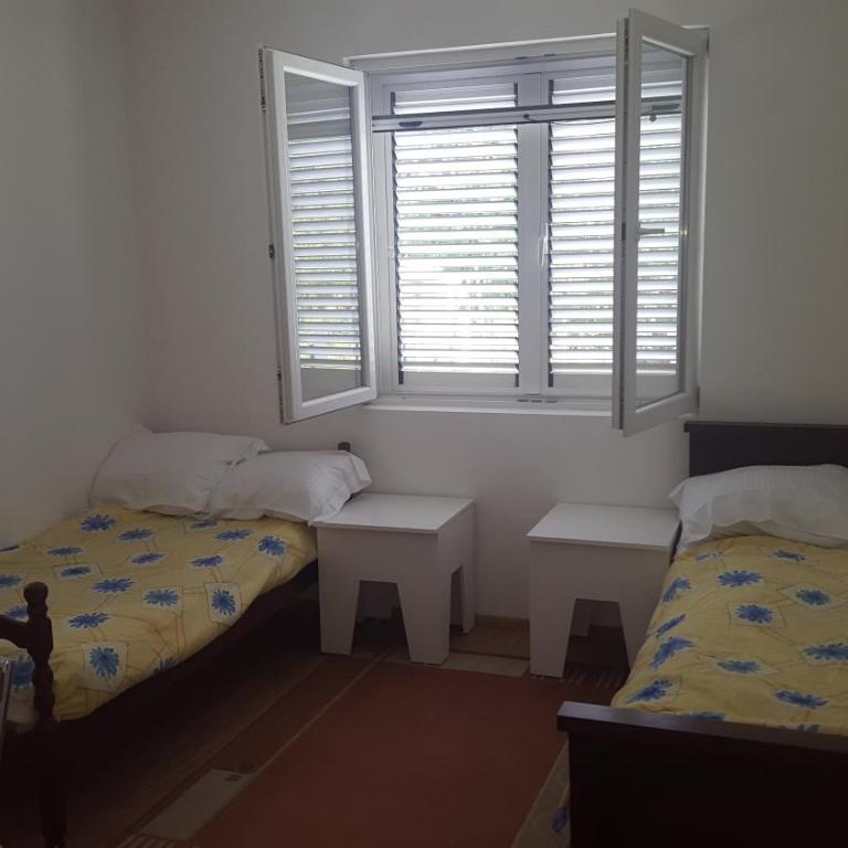 Room 4 U - Vacation Home - 1