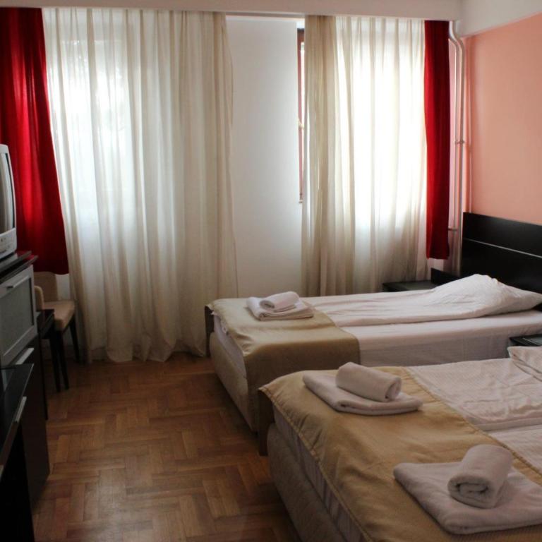 Hotel - Beograd - Klasična Trokrevetna Soba - 5