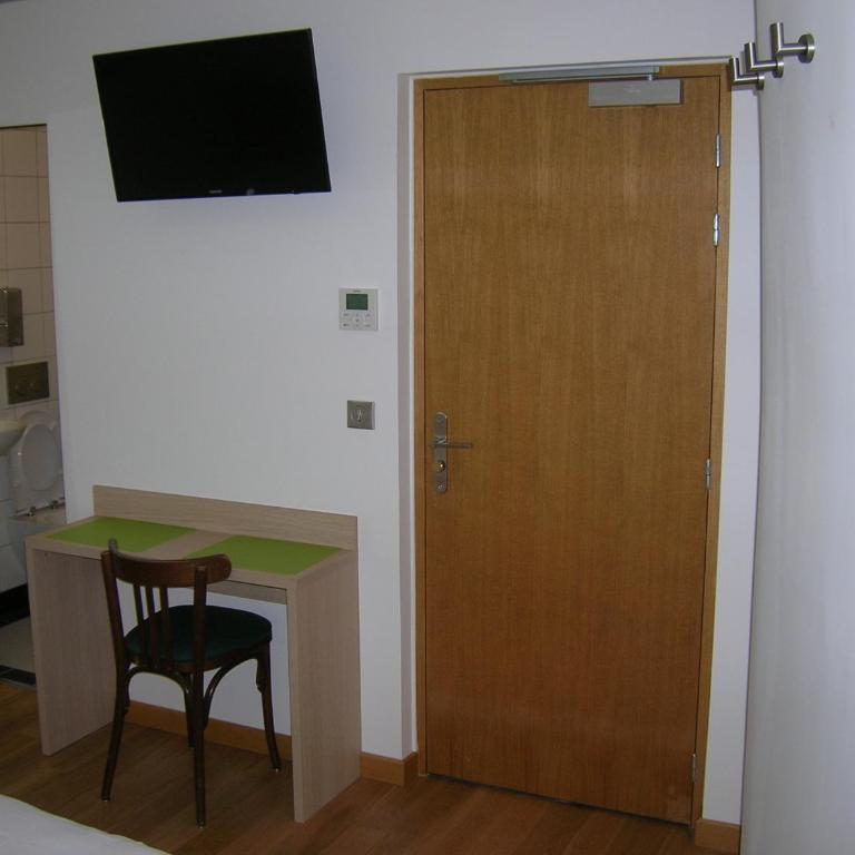 Hotel Darcet - Chambre Triple - 2