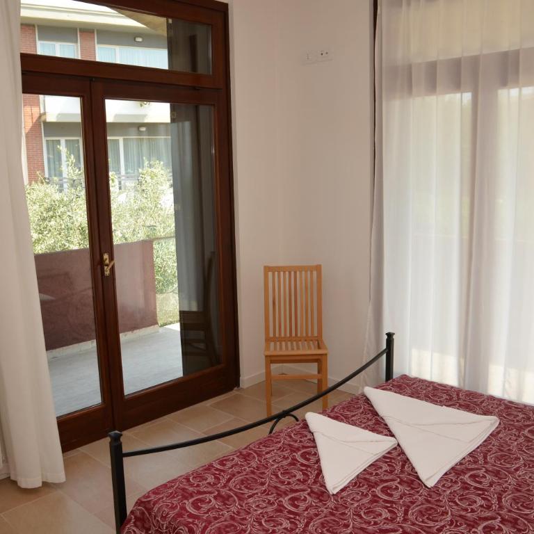 Trilocale Palazzo Garda - Appartamento con Vista Lago - 4