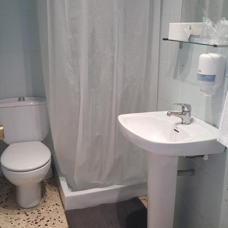 Hostal Can Joanet - Habitación Doble - 8