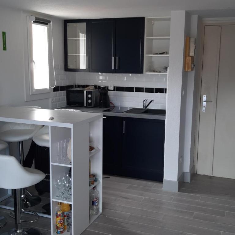 Appartement T2 "Les Estivales" proche village naturiste - Appartement 2 Chambres - 1