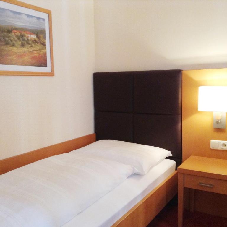 Hotel Goldener Adler - Einzelzimmer - 3