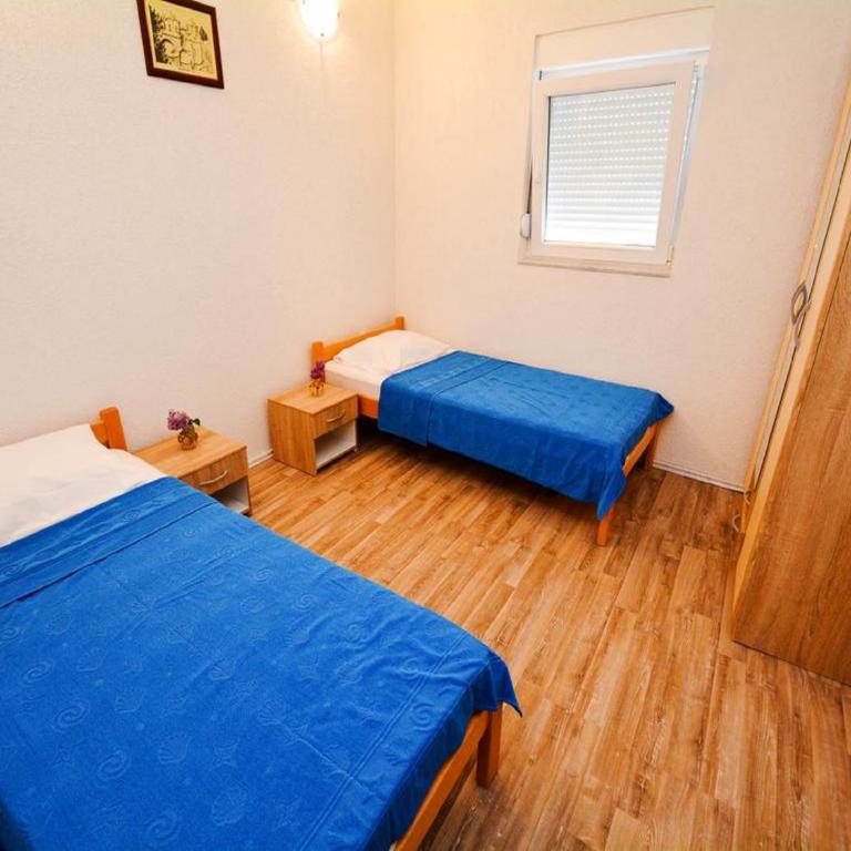 Apartments Bella di Boka - Komfor Apartman sa 2 Spavaće Sobe i Balkonom - 1