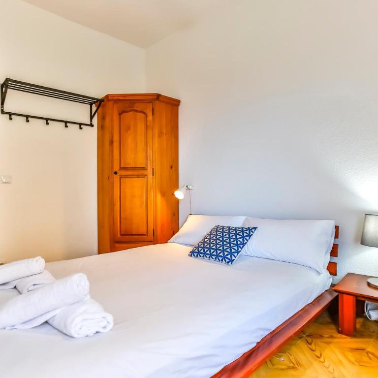 Basic Platja - Two-Bedroom Apartment - 2