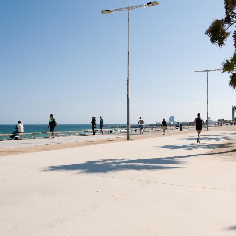 Basic Platja - Two-Bedroom Apartment - 39