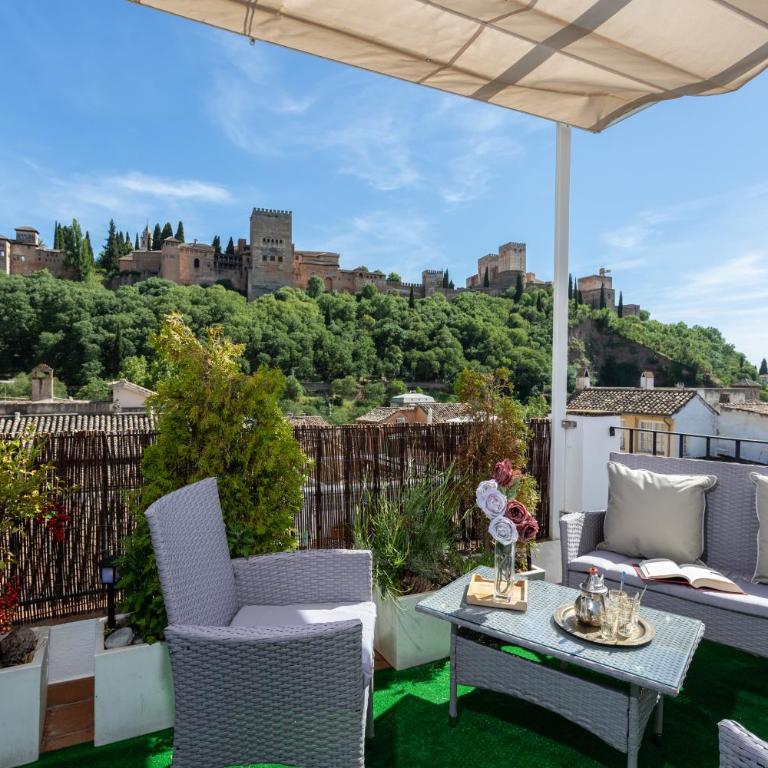 Genteel Home Mirador de la Victoria - Three-Bedroom Apartment - 2