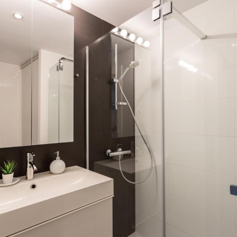 Genteel Home Mirador de la Victoria - Three-Bedroom Apartment - 18