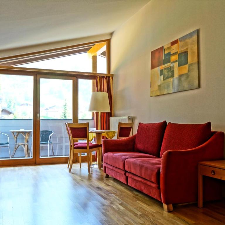 Hotel Gasthof Mitteregger -Best place in town with summercard and breakfast - Suite mit 1 Schlafzimmer und Balkon oder Terrasse - 1