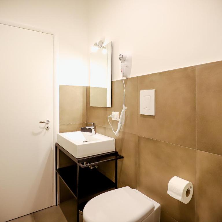 A I R Sant'Anna - King Room with Balcony - 9