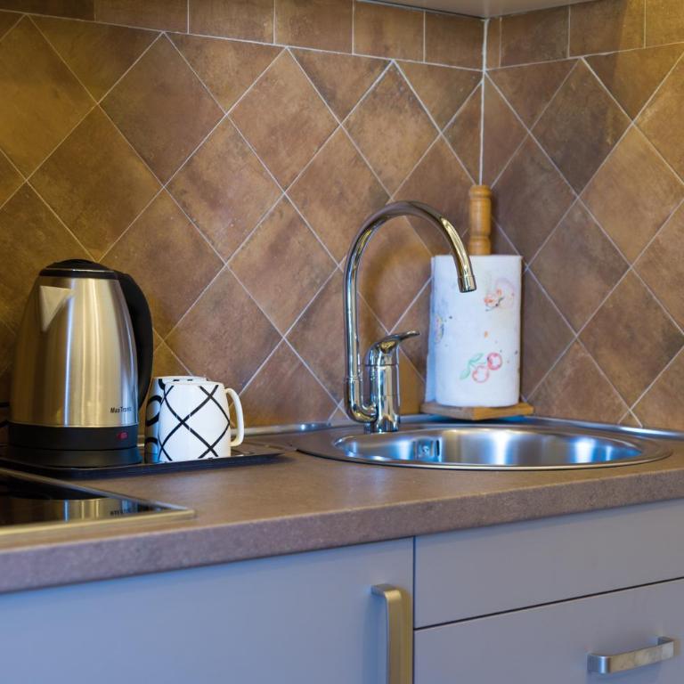 Guest House S-Lux - One-Bedroom Apartment - 4