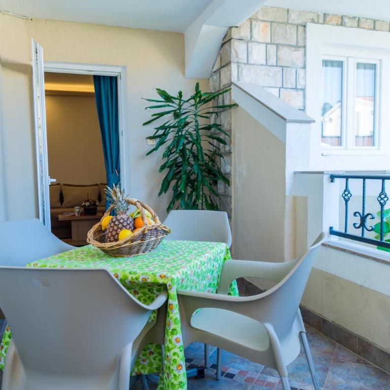Guest House S-Lux - One-Bedroom Apartment - 5