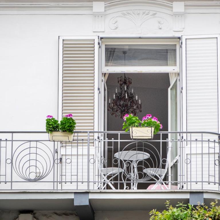 B&B VERZUS - Camera Quadrupla con Balcone - 11