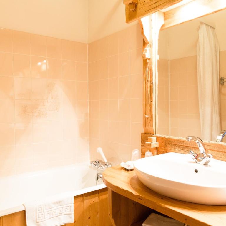 Hôtel Le Sporting - Chambre Lits Jumeaux - 5