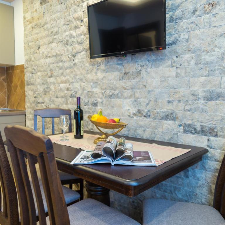 Guest House S-Lux - One-Bedroom Apartment - 6
