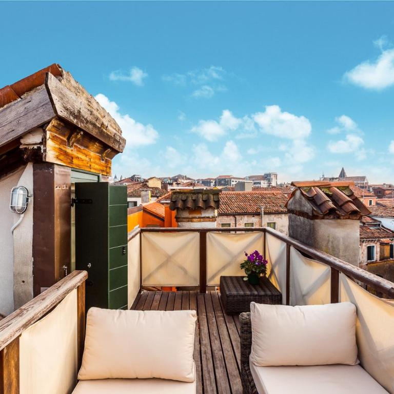 Ca' Del Teatro Terrace in San Marco District - Apartment - Split Level - 49