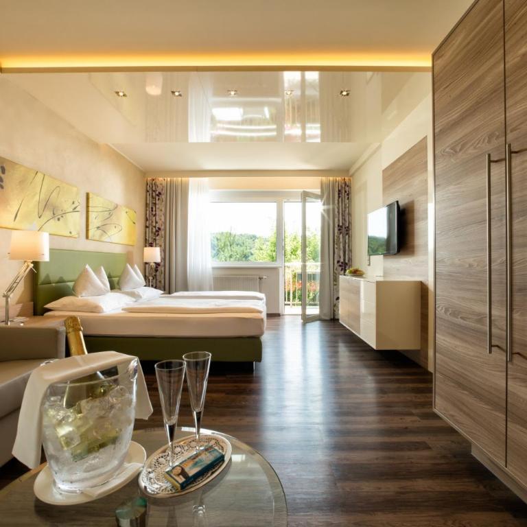 Thermalhotel Leitner - Doppelzimmer Typ A mit Balkon und Zugang zum Thermalbad - 4