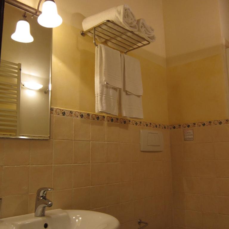 Fattoria Abbazia Monte Oliveto - Two-Bedroom Apartment (3 Adults) - 4