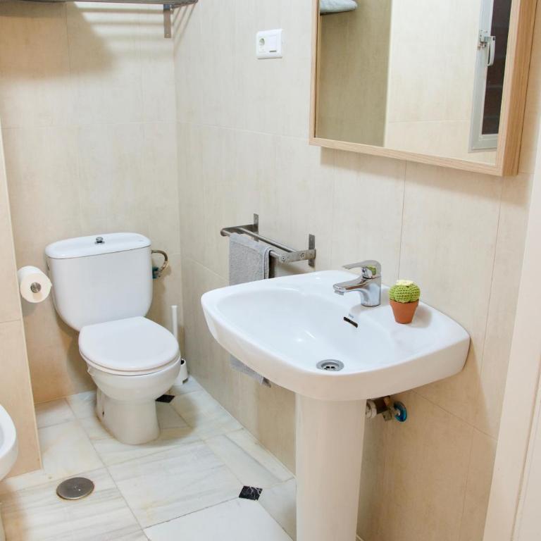 MalagaUrbanRooms - Beach & Sea - Loft - 17