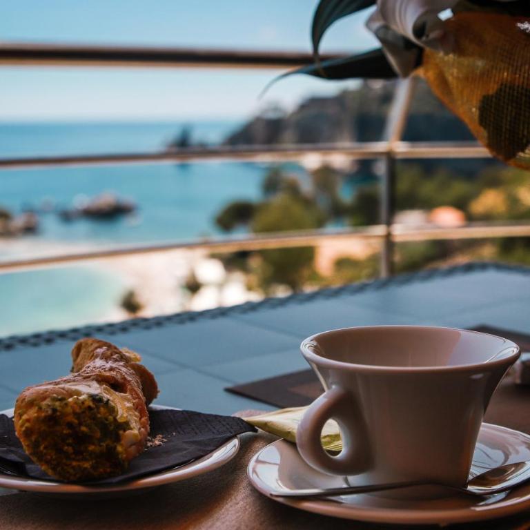 Taormina Panoramic Hotel - Camera Matrimoniale/Doppia con Letti Singoli con Vista Mare - 5