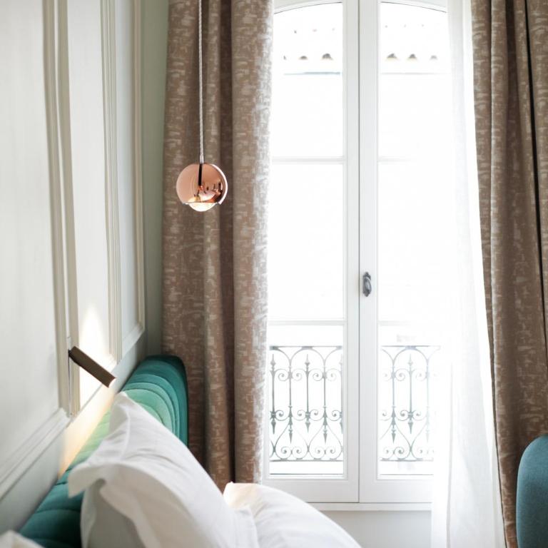 Hôtel Singulier Bordeaux - Boutique Hôtel & Spa Anne Semonin - Chambre Double Deluxe avec Balcon - 12