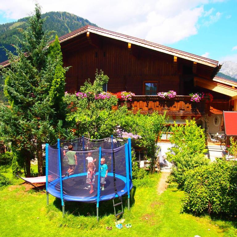 Appartment Kainhofer - Two-Bedroom Apartment with Balcony and Terrace - 1