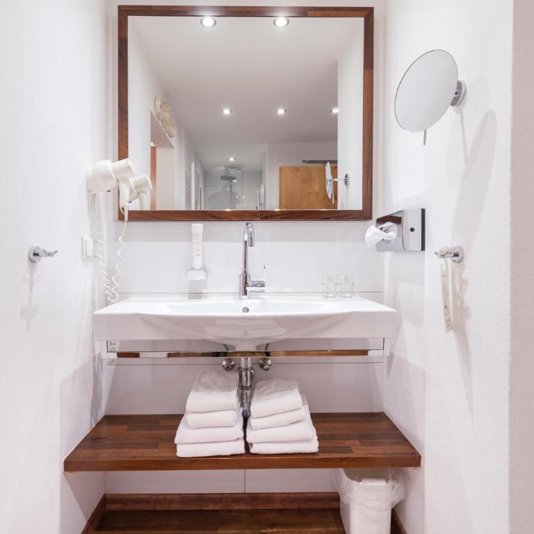 Hotel Garni Sonnhof - Familiensuite mit Balkon - 2