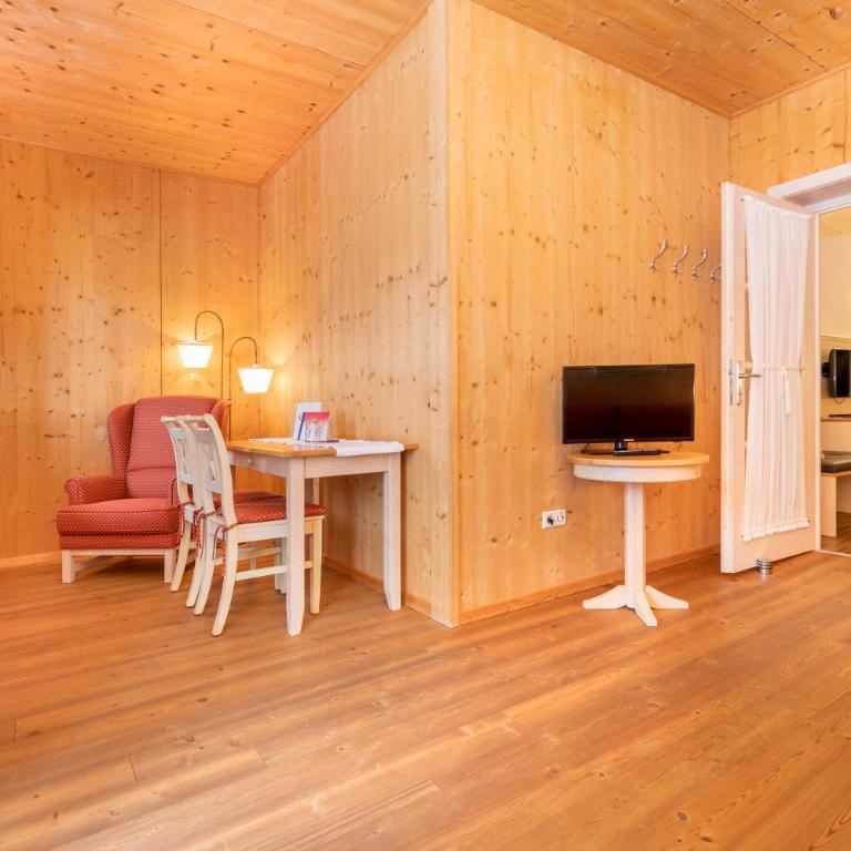 Hotel Garni Sonnhof - Familiensuite mit Balkon - 7