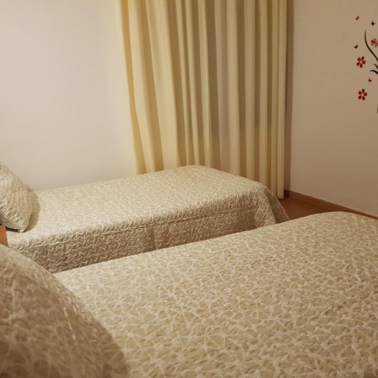 Hostal Mary - ADULTS ONLY 18 AND UP - Habitación Doble - 2 camas - 2