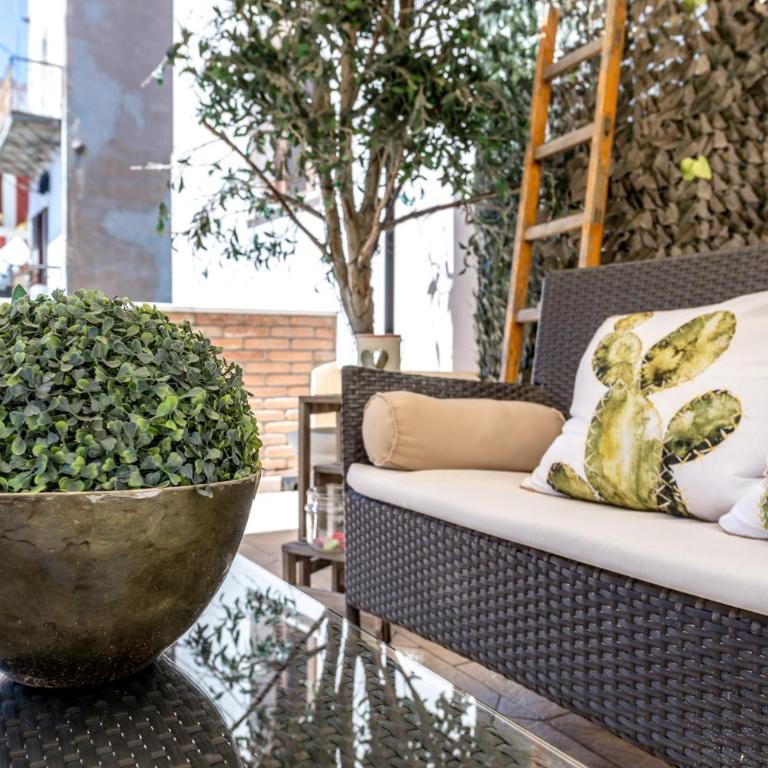 A Gem in the City - Apartment - 11