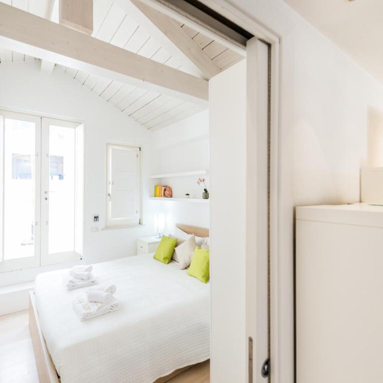 A Gem in the City - Apartment - 18