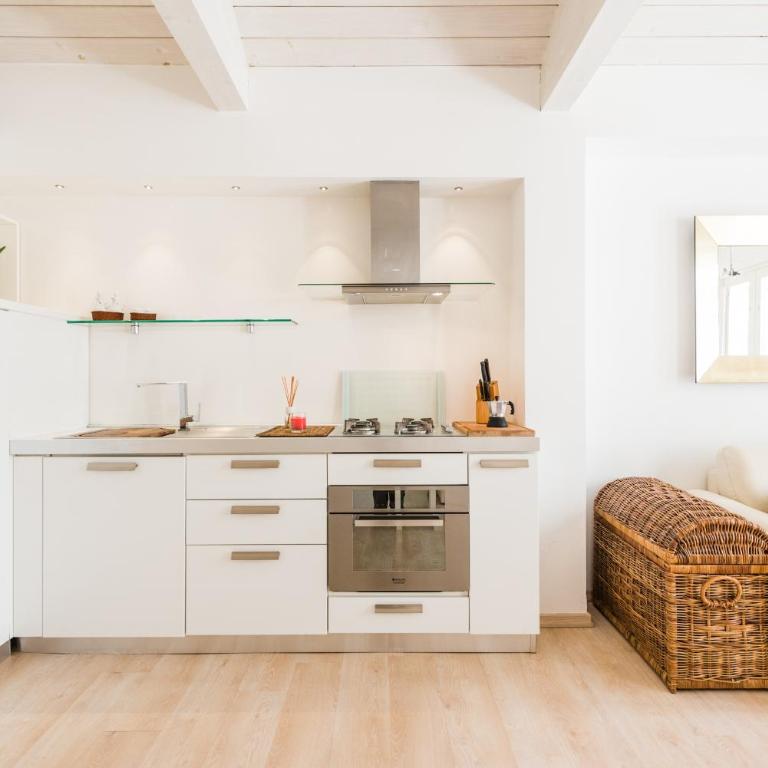 A Gem in the City - Apartment - 24