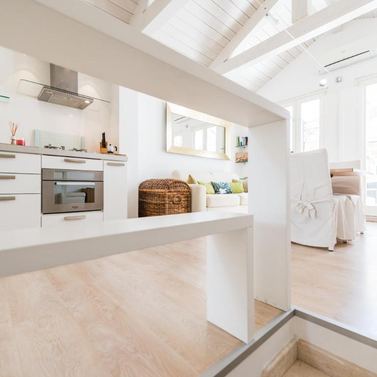 A Gem in the City - Apartment - 25