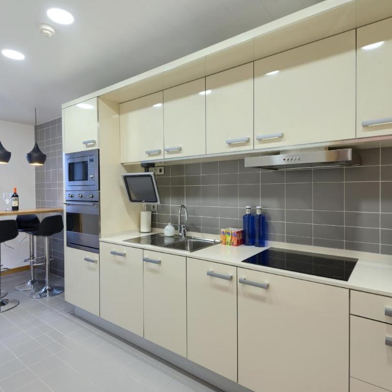Plaza Europa Fira Gran Via - Apartamento - 23