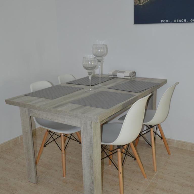 Pool, Beach, Golf & Hard Rock in Salou - Two-Bedroom Apartment - 26