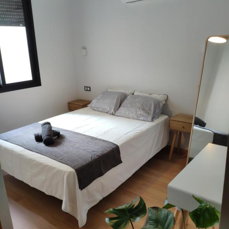 Unique apartment in Málaga city center with pool - Apartamento de 3 dormitorios - 8